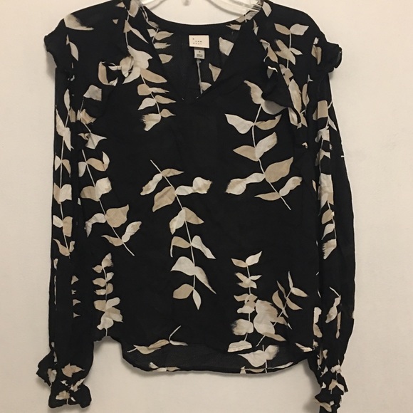 Floral Print Blouse with Ruffles high/low Small - Picture 1 of 11